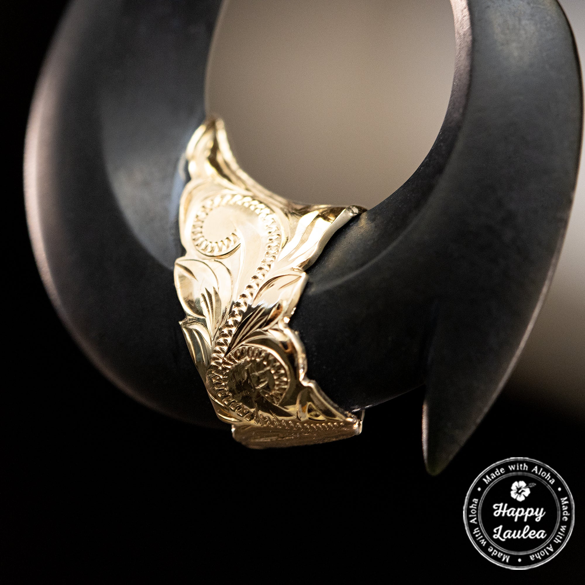 Hawaiian Fish Hook Pendant - Hawaii Gold Jewelry - Hawaiian Gold